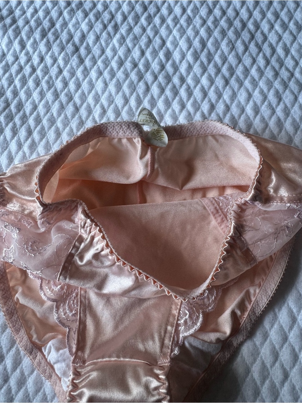 Victoria's Secret vintage Satin Lace Bikini Briefs - Light Pink - Picture 11 of 13